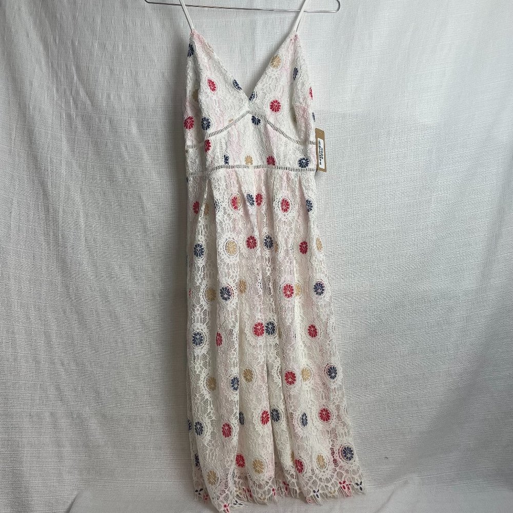 NWT Verte Size Medium White Multi Color Dress #986